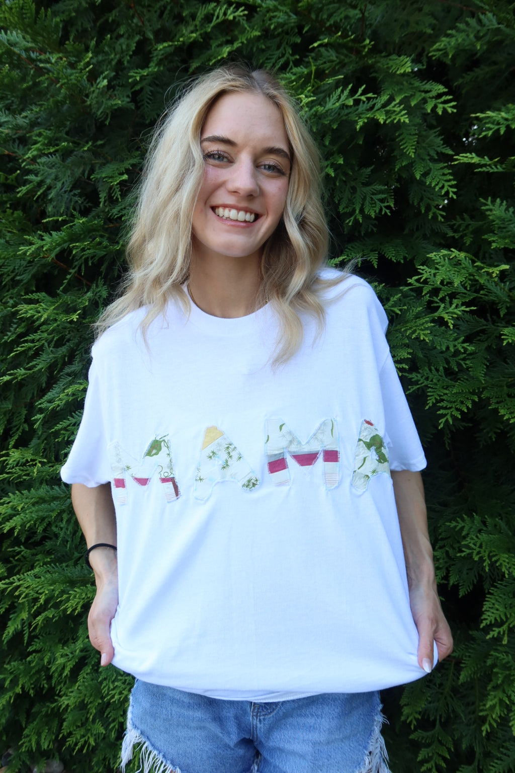 Medium Mama T-Shirt