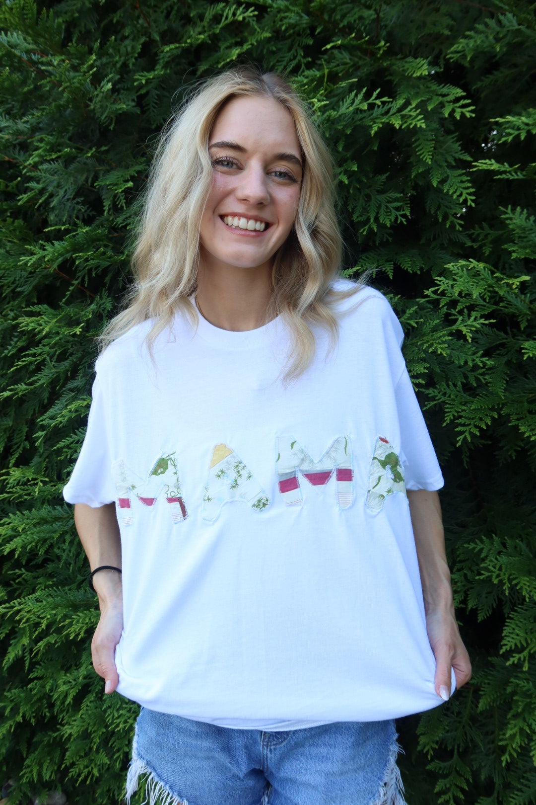 Medium Mama T-Shirt