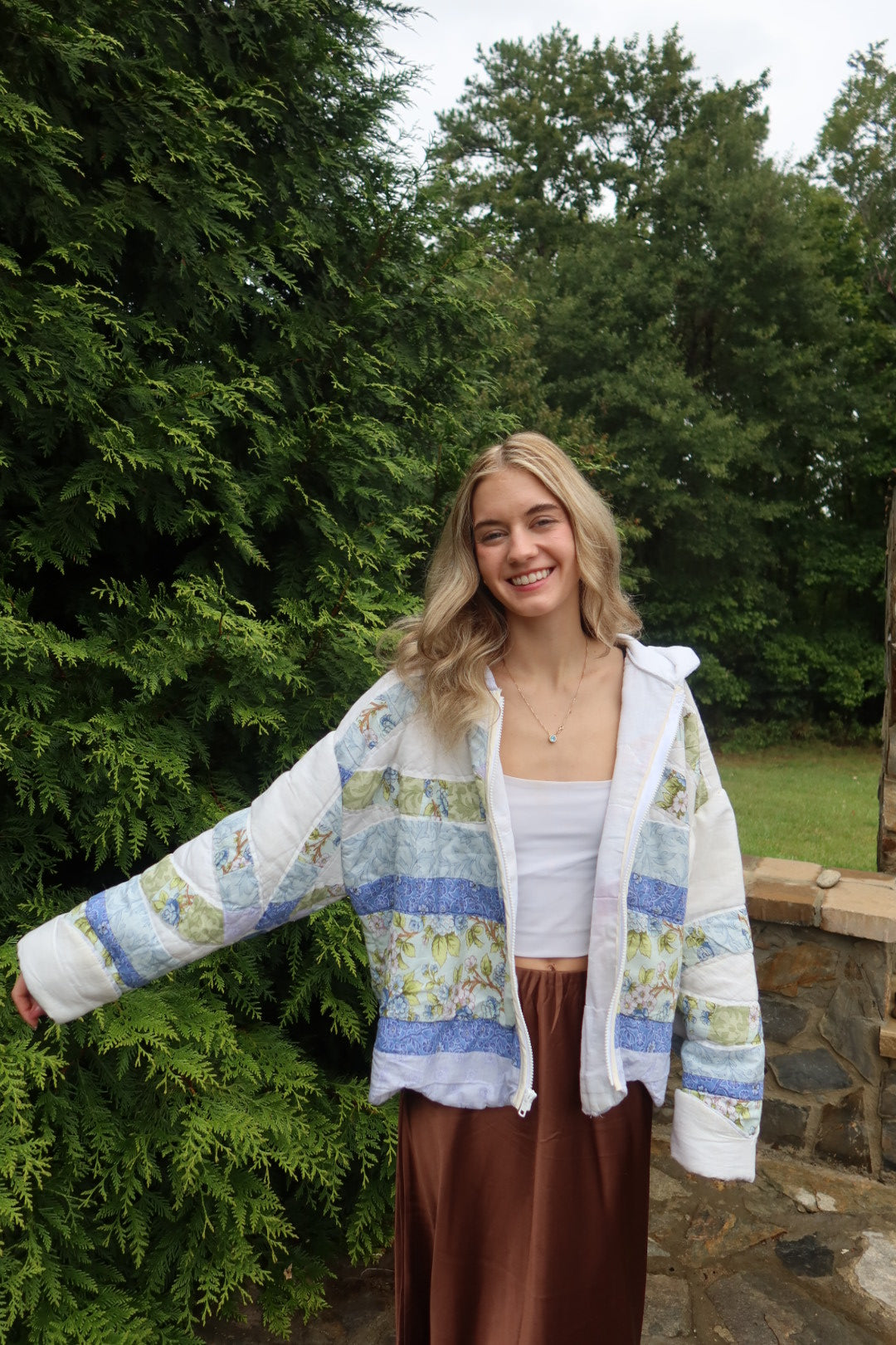 L/XL Zip Up Jacket