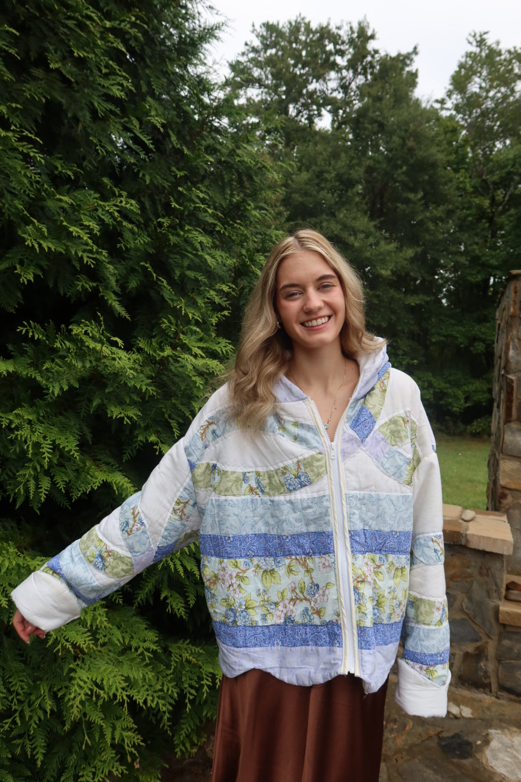 L/XL Zip Up Jacket